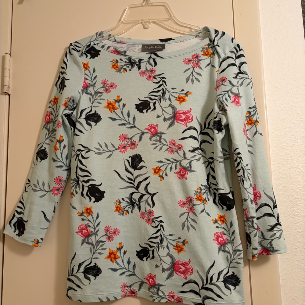 Style & Co. Mint Floral 3/4 length sleeves Pink & Green